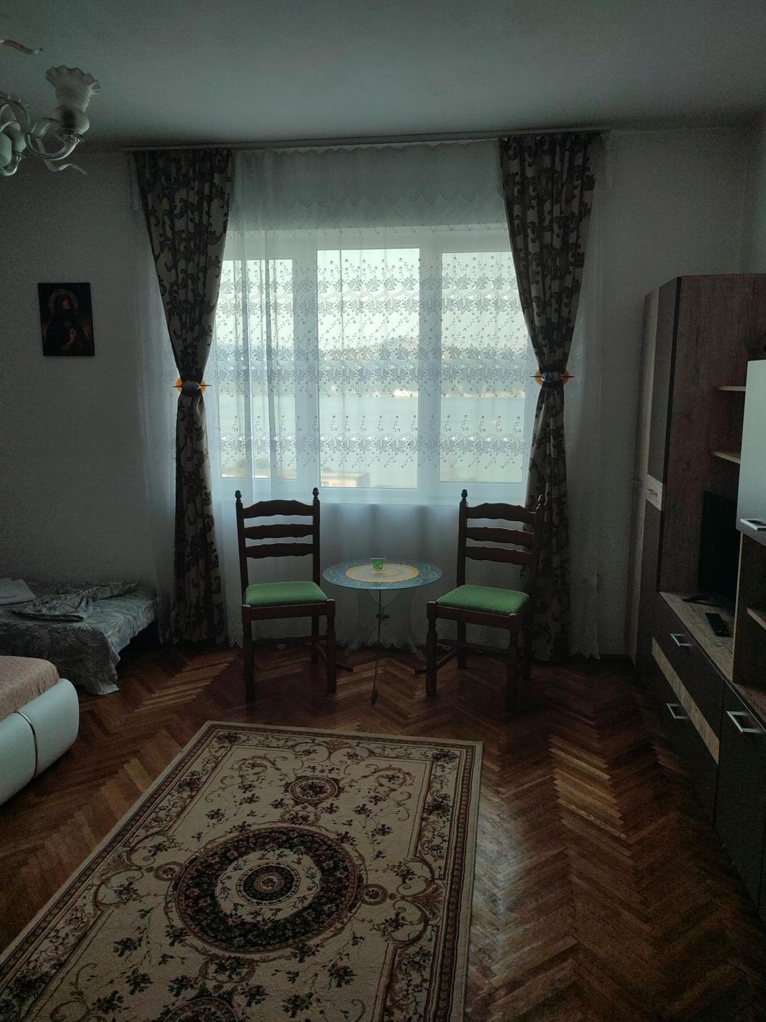 Hotel Casa Rebeca Orşova Esterno foto